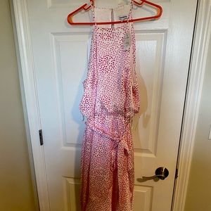 Express white dress with pint print and waist sash